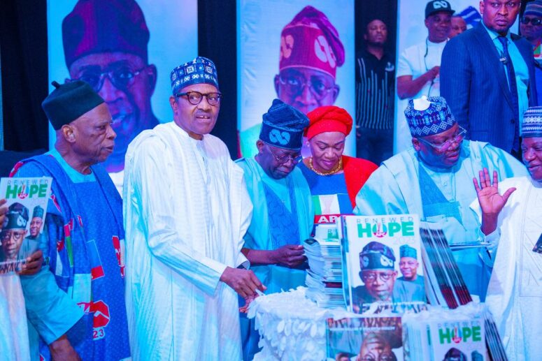 L-R, APC chairman Adamu, President BBuhari, Tinubu, Senator Tinubu, Senator Lawan and PCC DG Gov. Simon Lalong